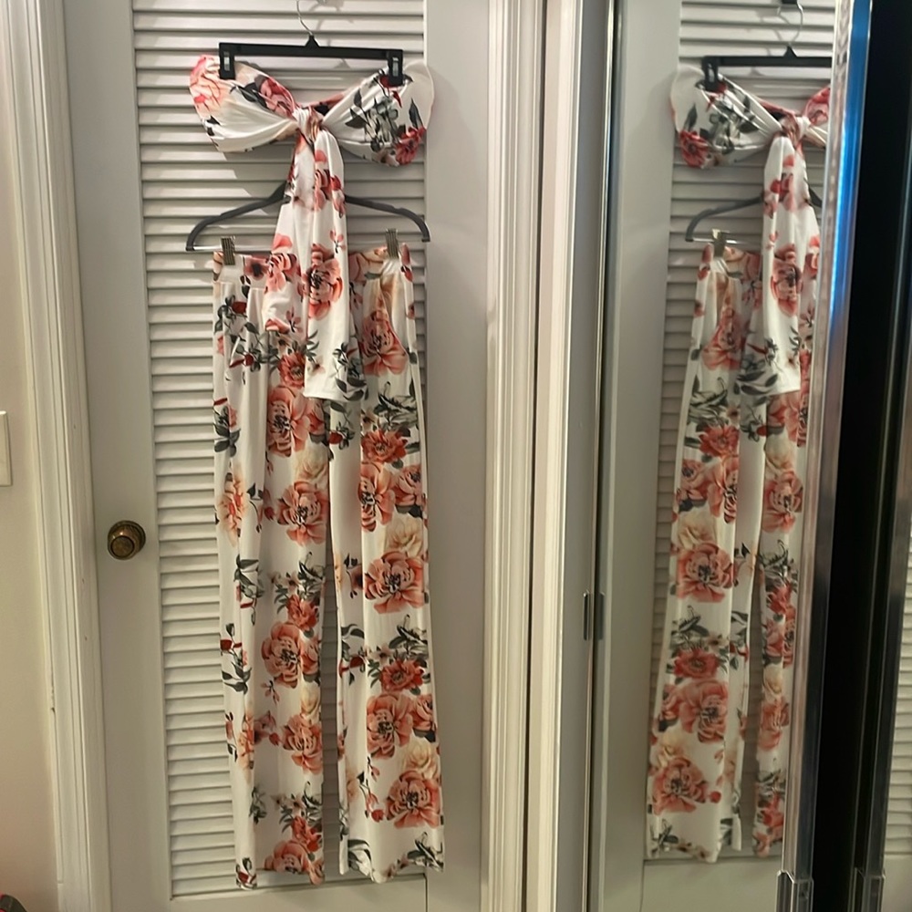 CBR (Chic Boutique Rose) Matching Floral Set